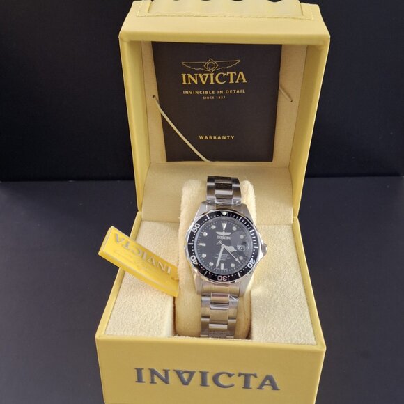 INVICTA Unisex Diver's 8932 Stainless Steel Silver-Tone Watch w/ Date Window - Picture 8 of 10